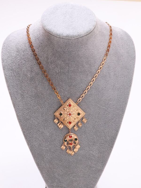 Rhinestone Decor Geometric Charm Necklace